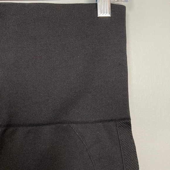 𝅺homma Black Seamless High Waisted Compression Leggings Women's Size XL - Picture 5 of 12